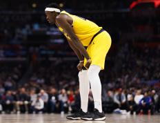 PG中国登录入口-雄鹿击败魔术，保持不败记录