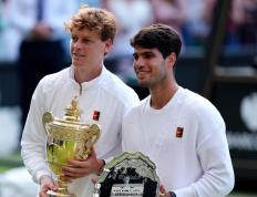 PG电子官网入口-温网轻取年终总决赛，穆雷扛起全队