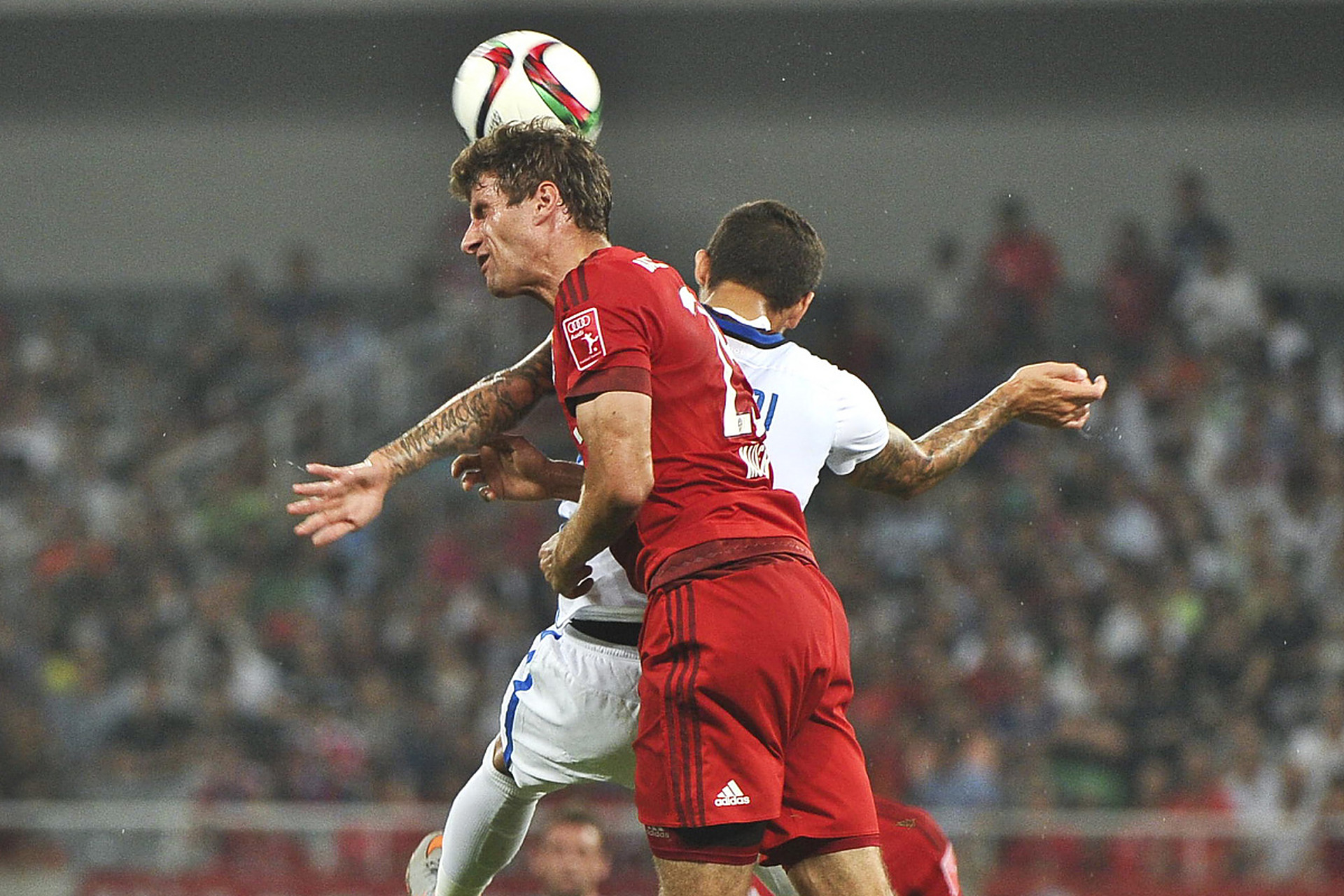 PG平台-拜仁慕尼黑主场3-0击败奥格斯堡,取得德甲五连胜的简单介绍