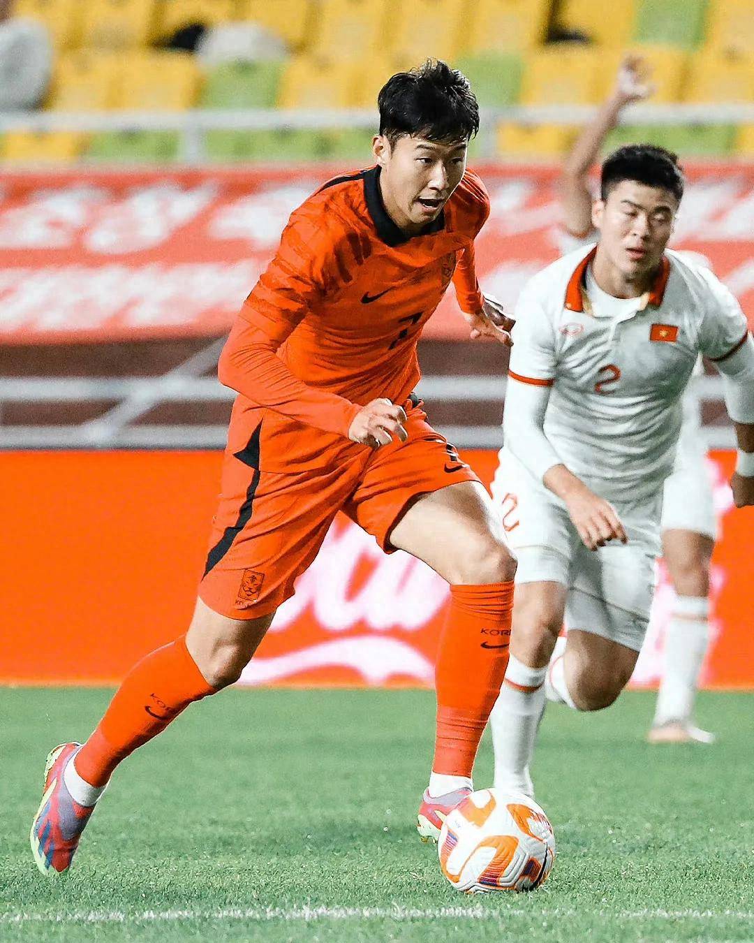 PG Soft Gaming-鲍里索夫客场失利,降级形势愈发严峻!